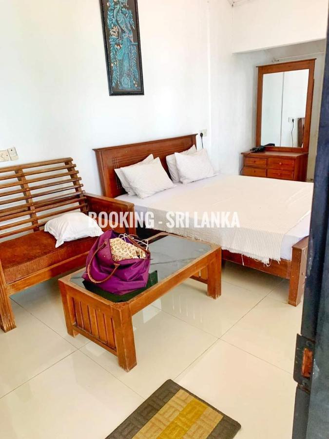 Sea View Villa Unawatuna Exterior photo
